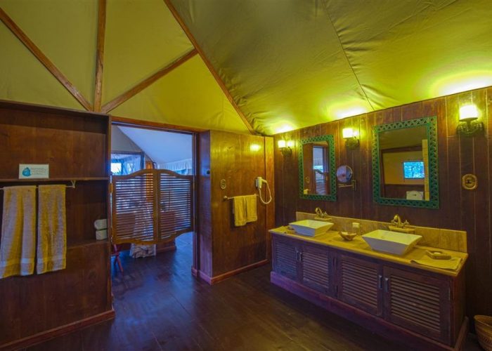 Bathroom_002-Medium-1030x686